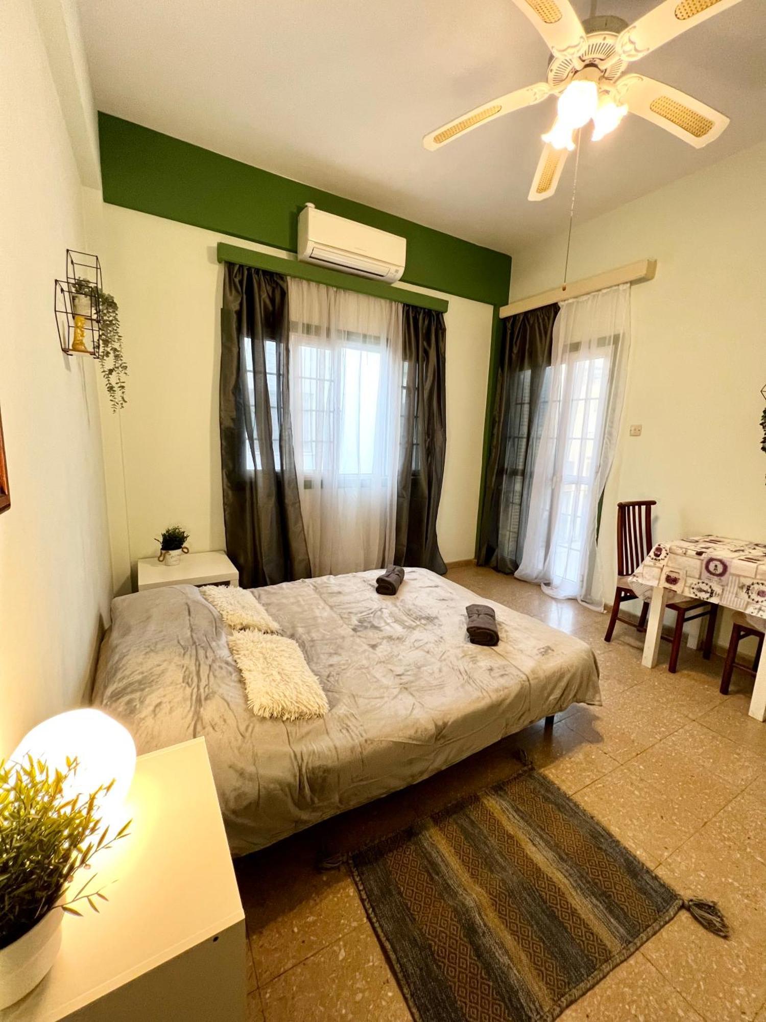 Past Or Tail Rooms ลาร์นาคา ภายนอก รูปภาพ