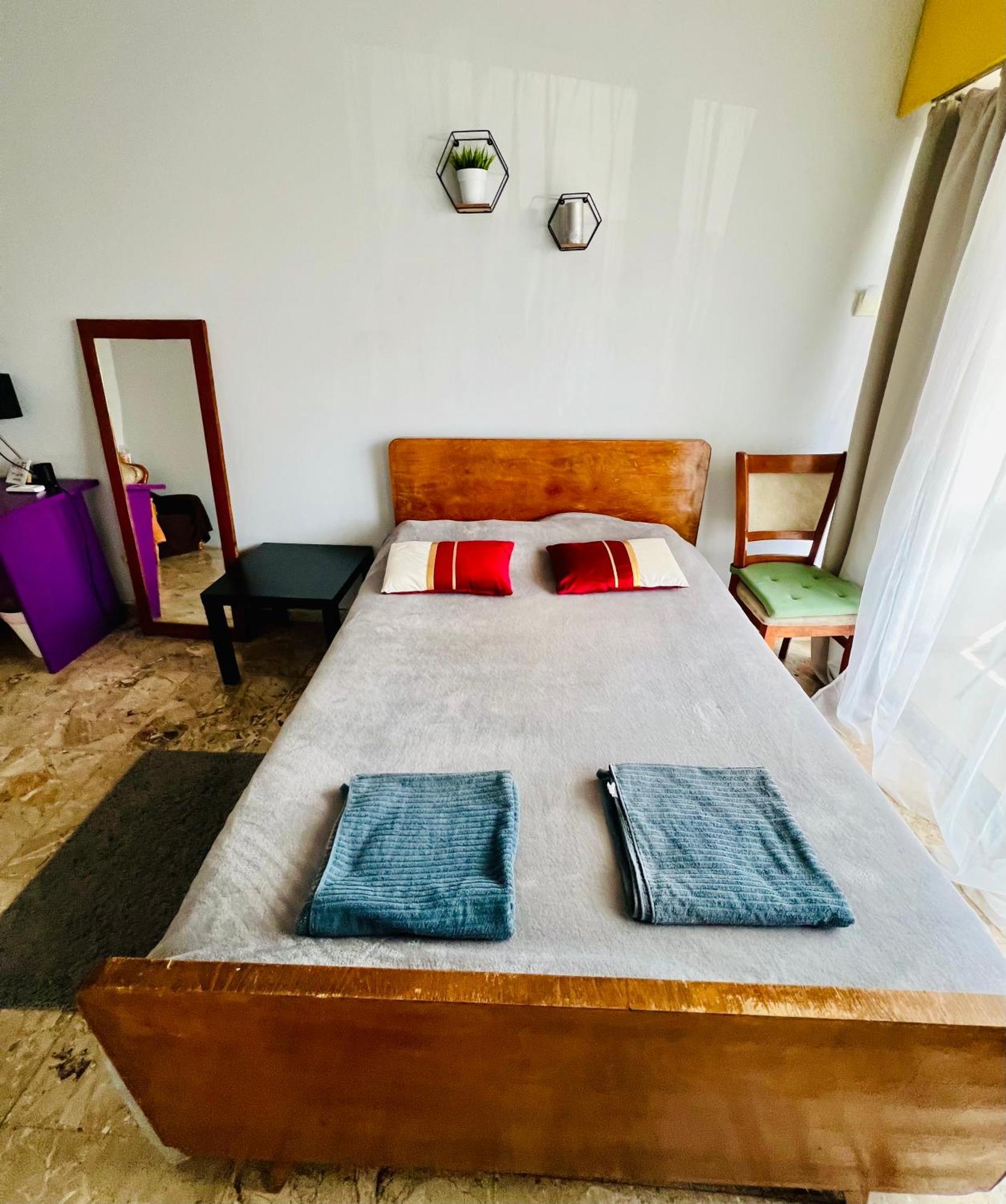 Past Or Tail Rooms ลาร์นาคา ภายนอก รูปภาพ